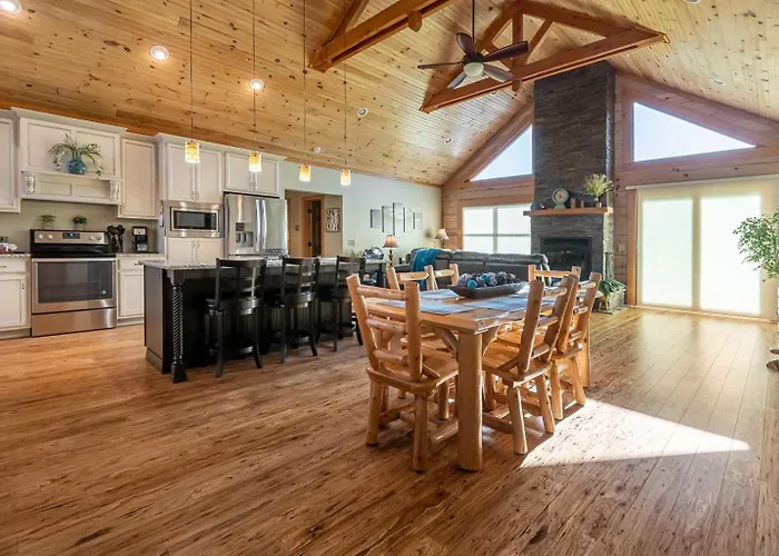 Holiday home 4br Log Fireplace, Bar & Game *