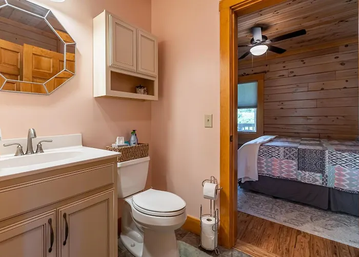 4br Log Fireplace, Bar & Game Holiday home