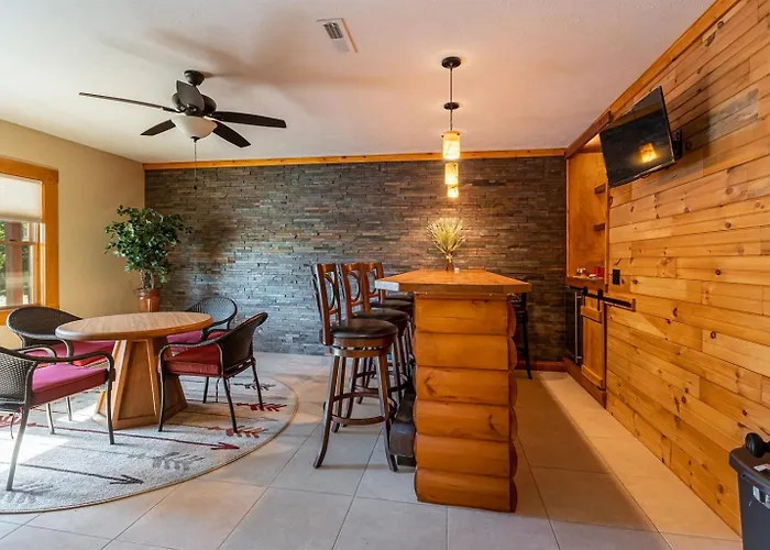 4br Log Fireplace, Bar & Game Makanda
