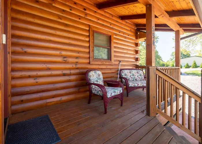 Holiday home 4br Log Fireplace, Bar & Game Makanda