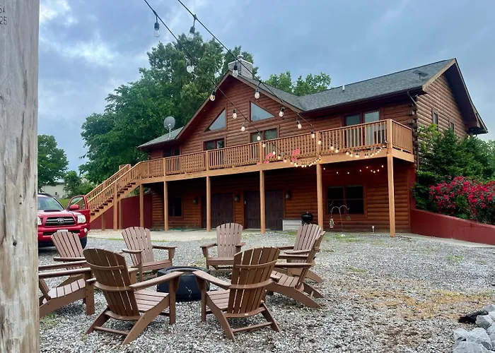 Holiday home 4br Log Fireplace, Bar & Game *